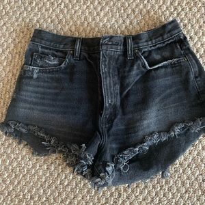 BDG BLACK JEAN SHORTS!!!